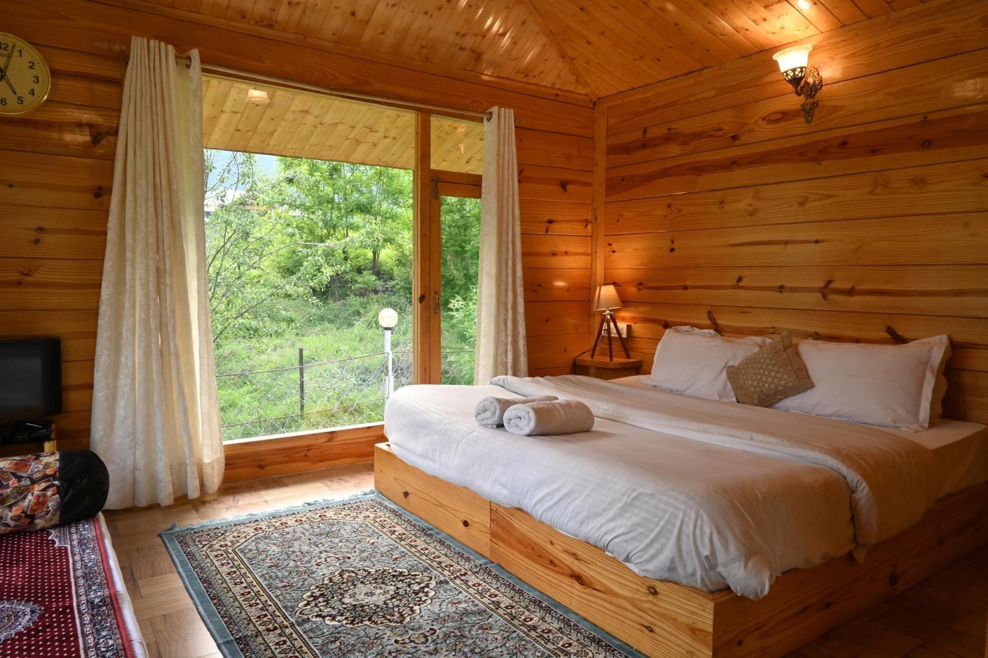 לינה וארוחת בוקר Cascade Mountain Retreat Manali מראה חיצוני תמונה