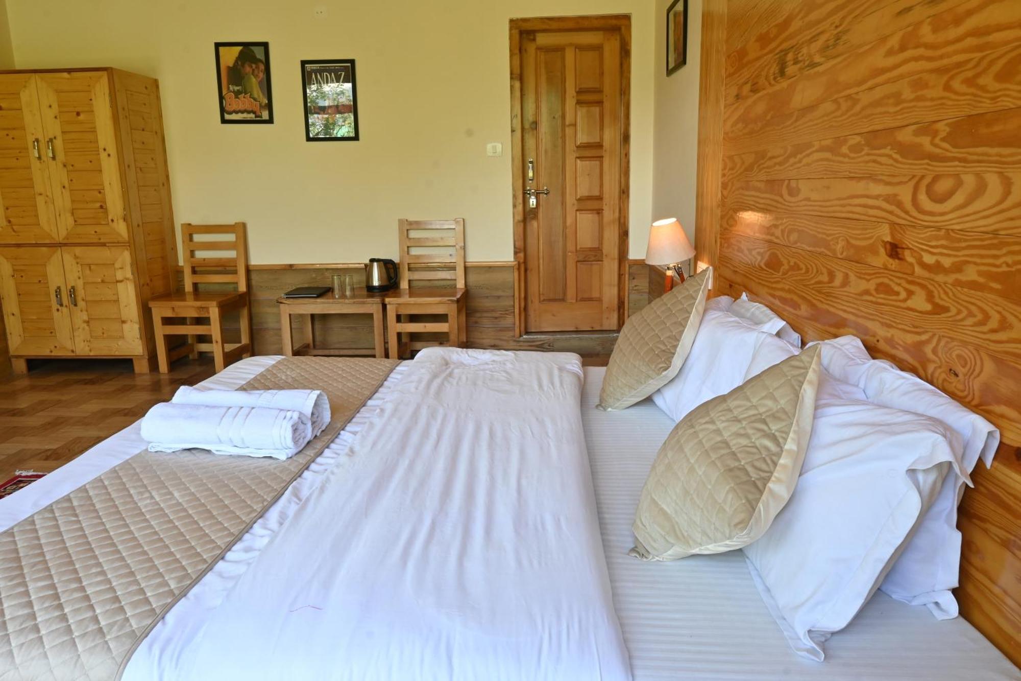 לינה וארוחת בוקר Cascade Mountain Retreat Manali מראה חיצוני תמונה